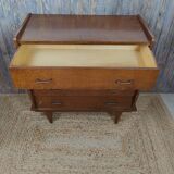 Vintage chest of drawers