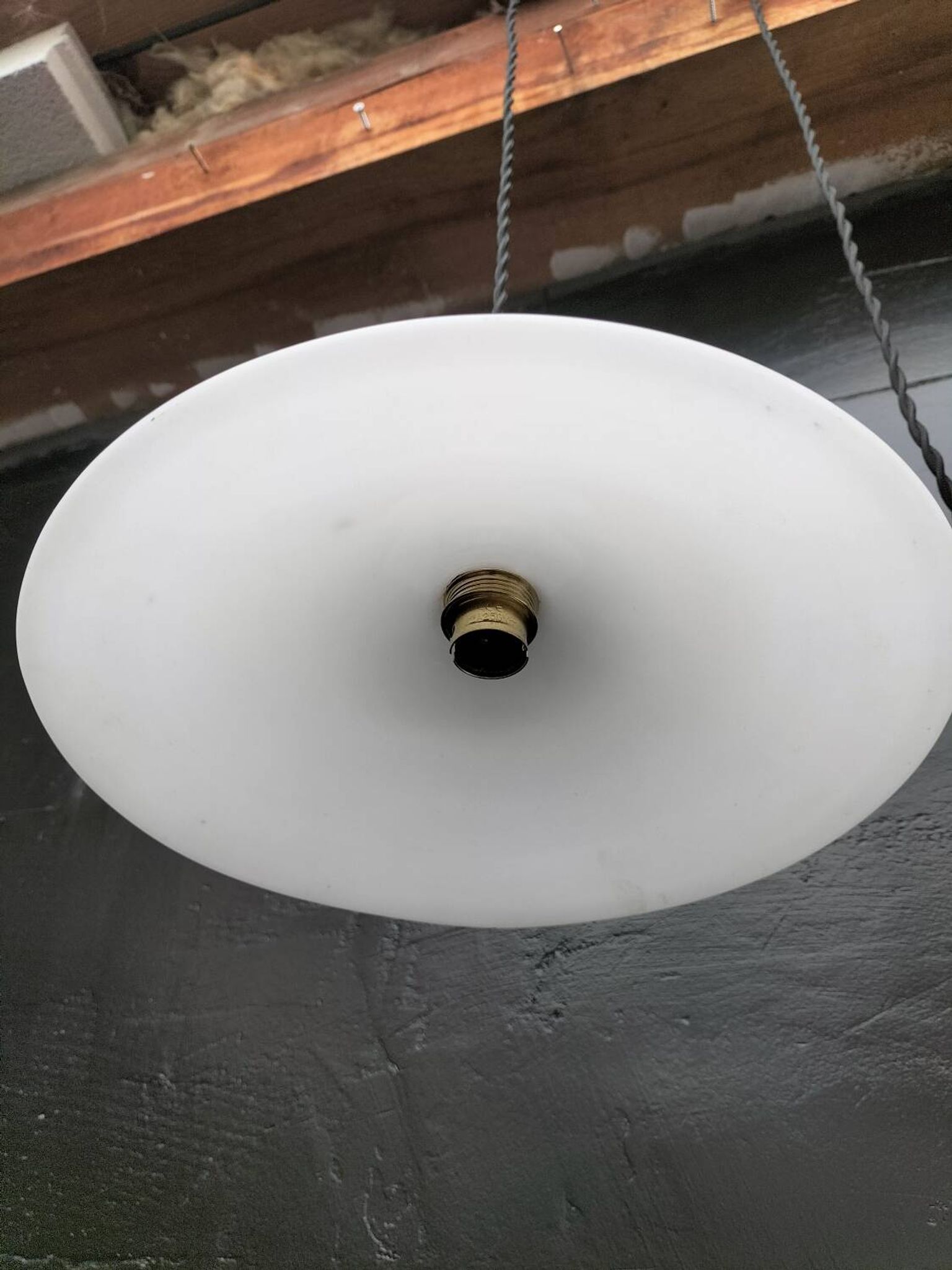 2 suspensions en opaline