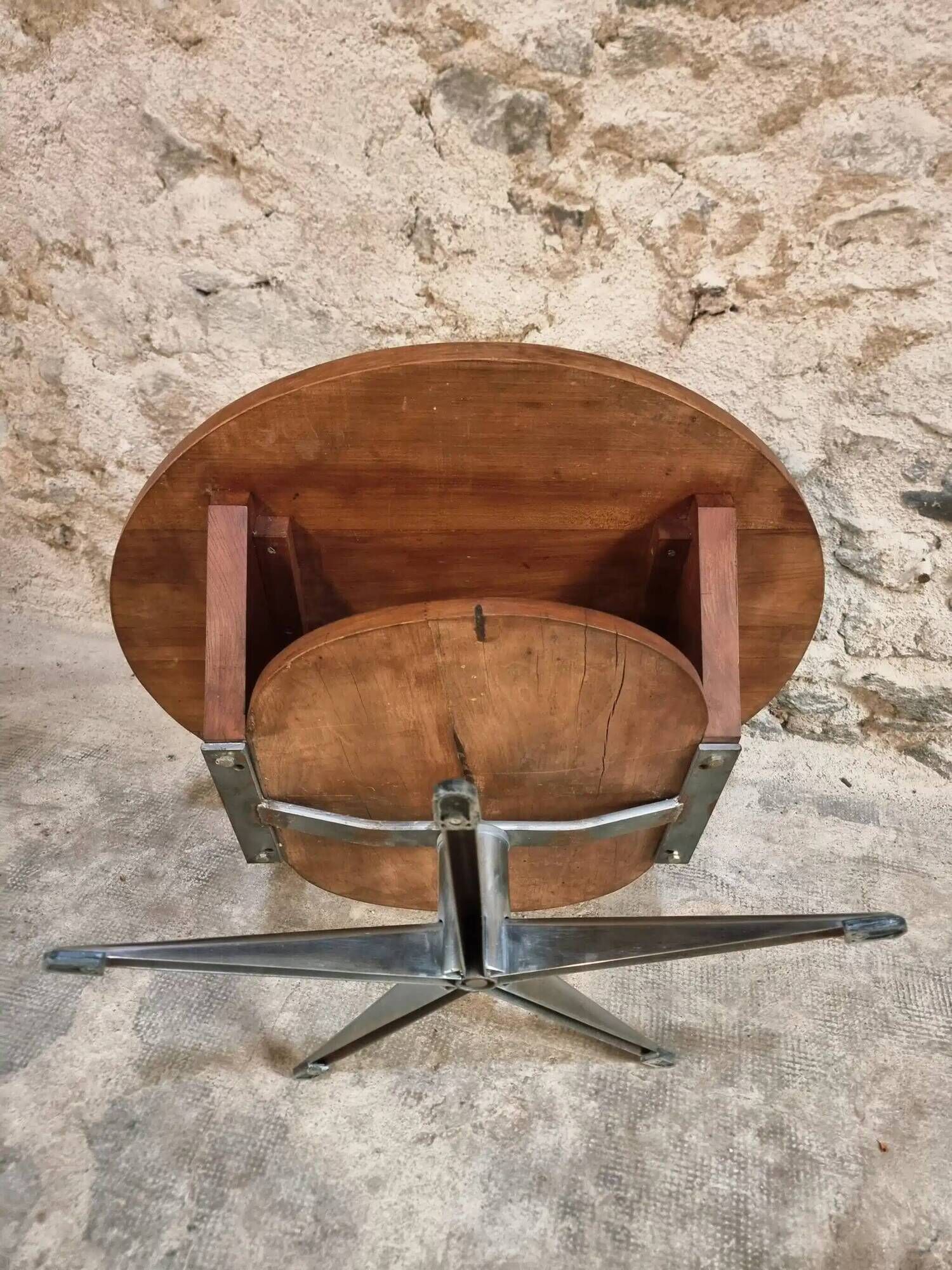 Vintage French Cherry Wood Coffee Table with Rotating Top - 1960s Round Shape on Iron Base Ø80cm