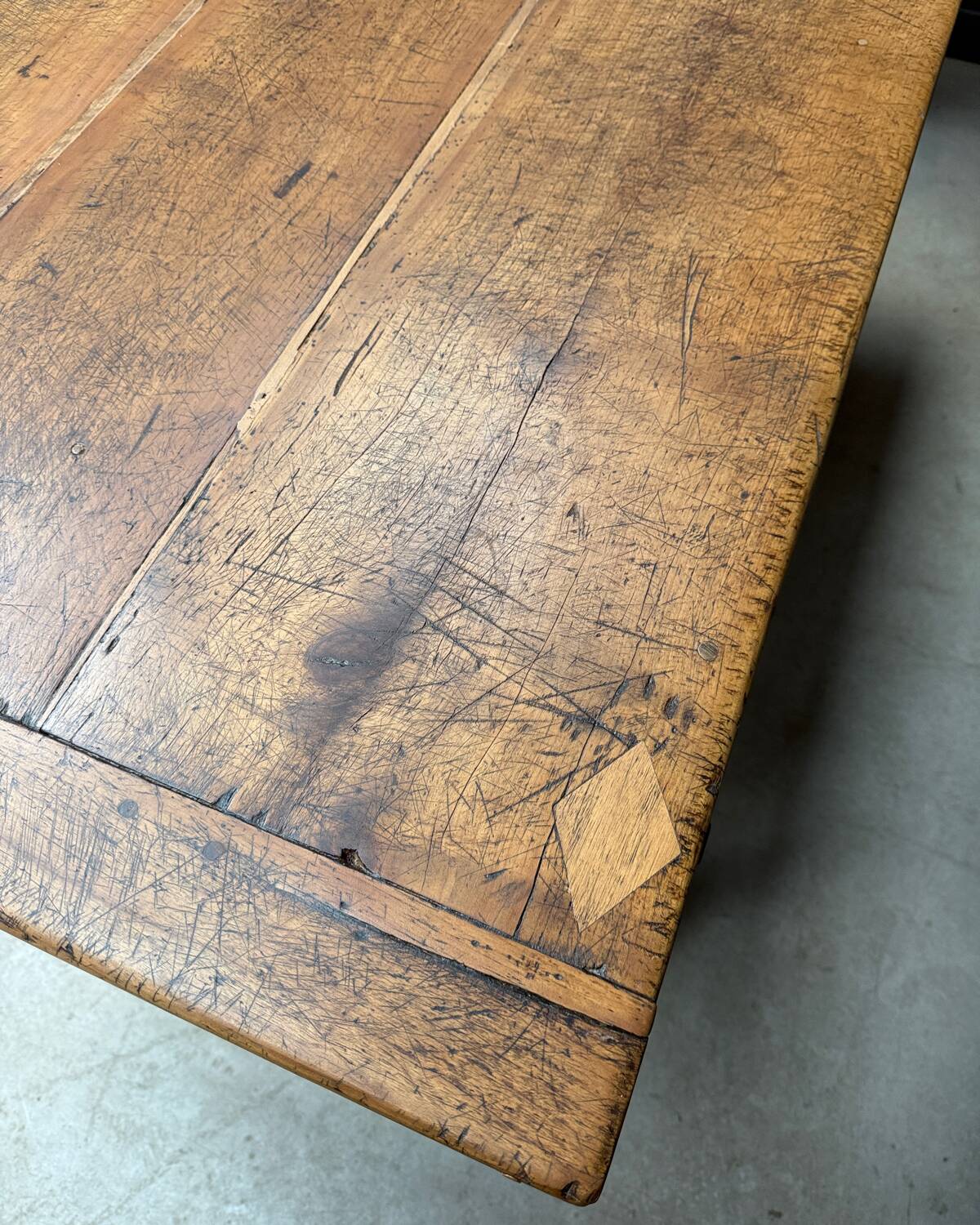 Table de ferme ancienne (rénovée)