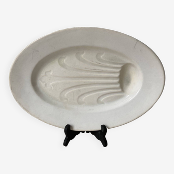 Tray for leg of lamb, meat, large oval earthenware dish with fleur-de-lys