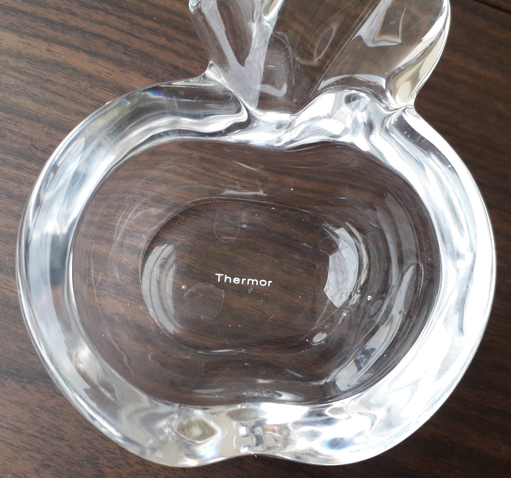 Vide poche ou cendrier pomme