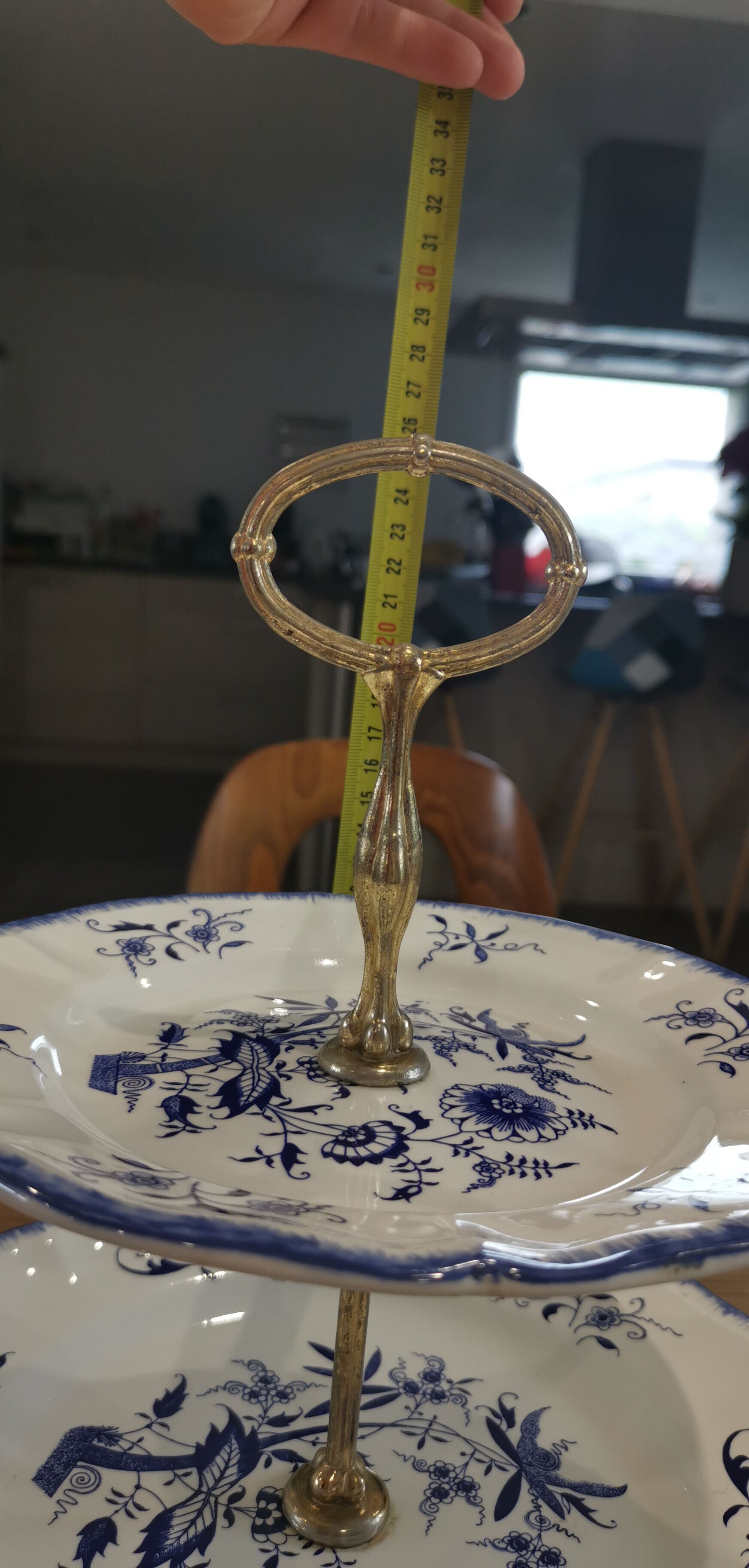 Porcelain cake display Sarreguemines Lancaster model