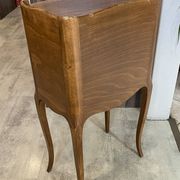 Table de chevet un tiroir une niche style Louis XV