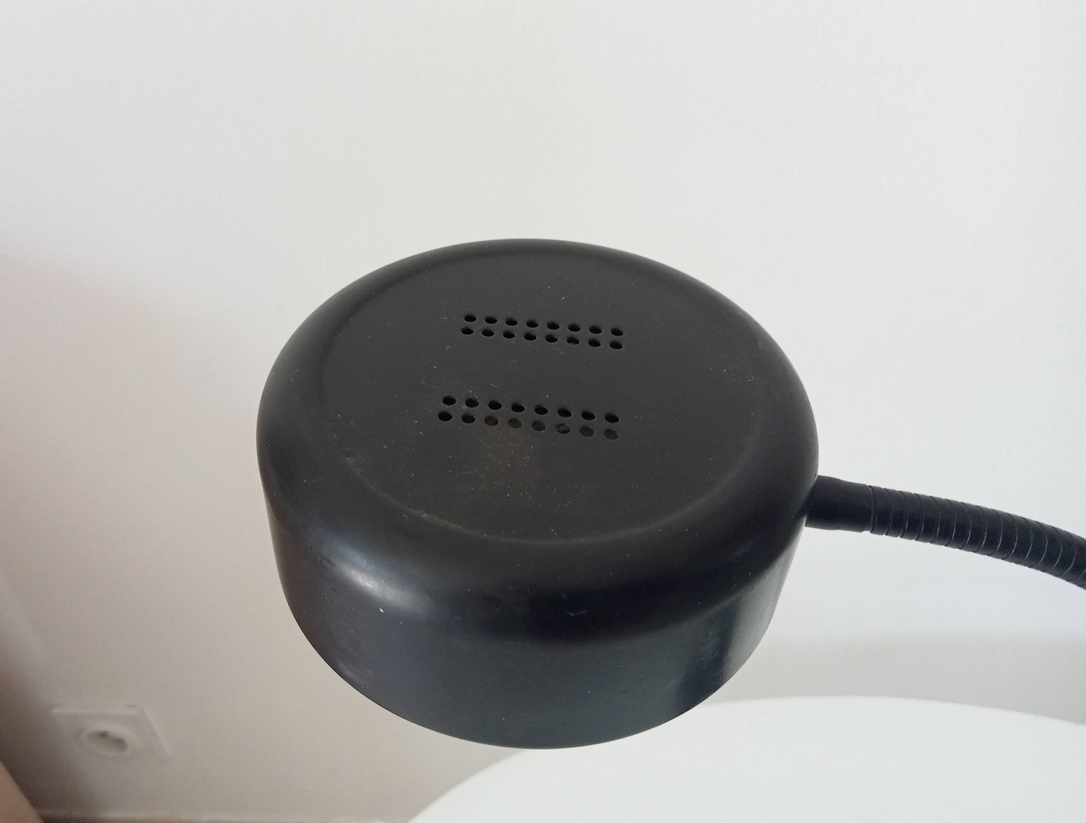 Postmodern minimalist workshop lamp from the 1980s.