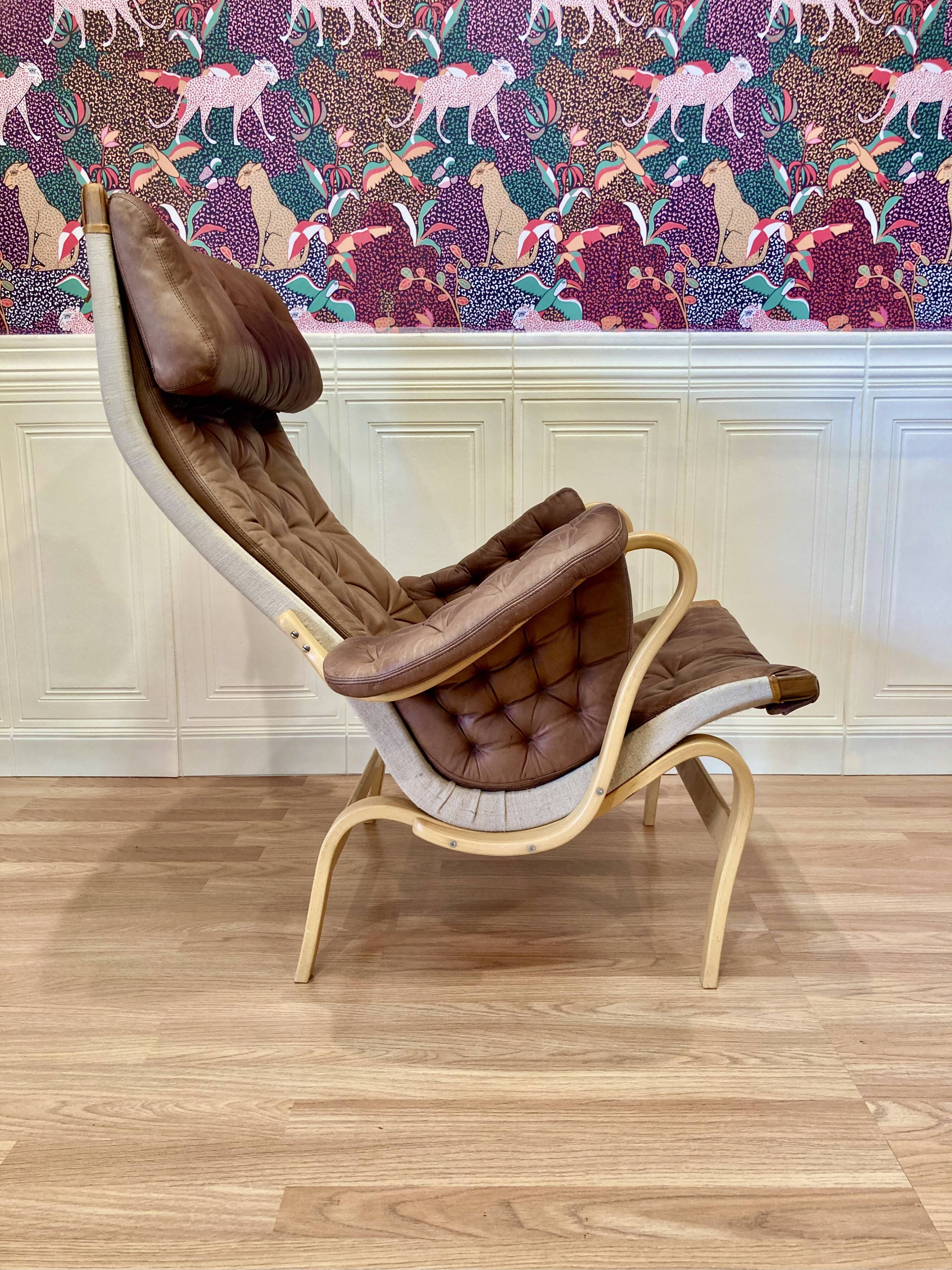 "Pernilla" leather armchair "Bruno Mathsson" 1960.