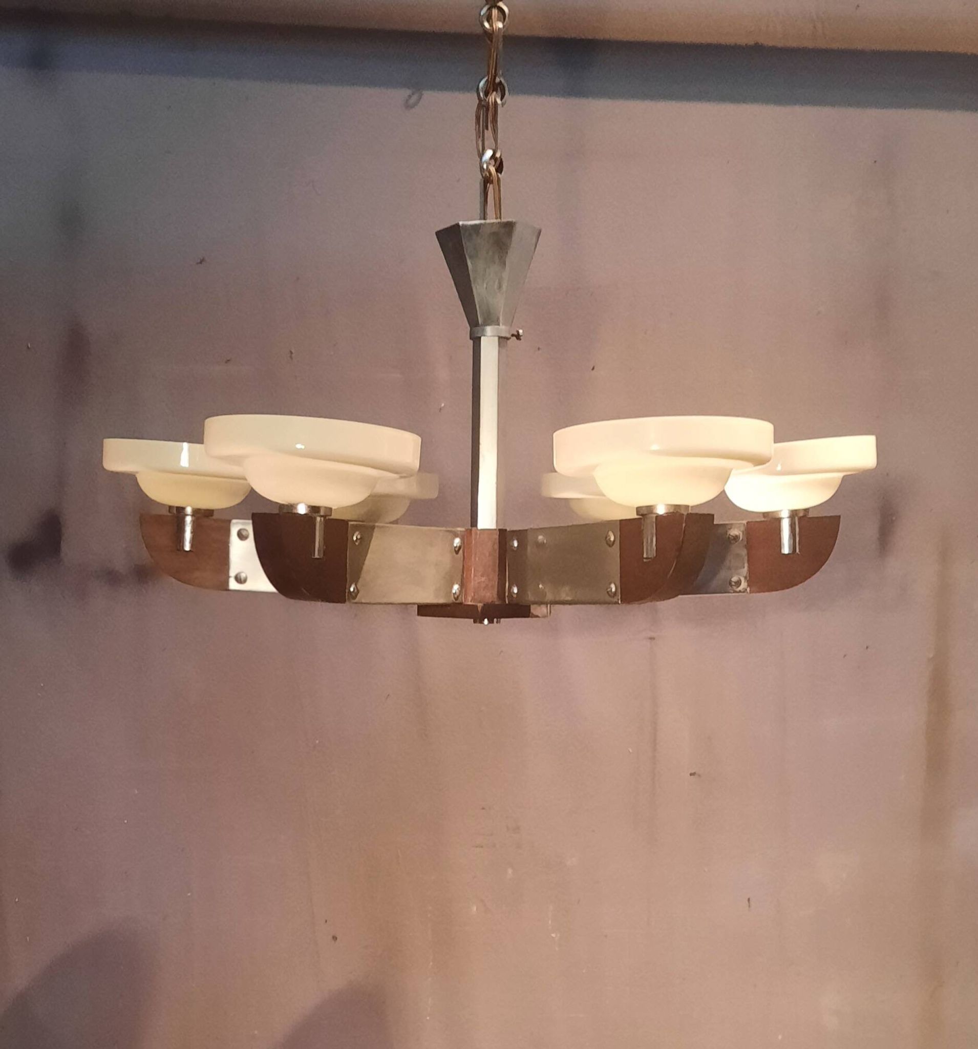 Mid-twentieth century modernist lustre