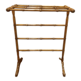 Wooden towel rack