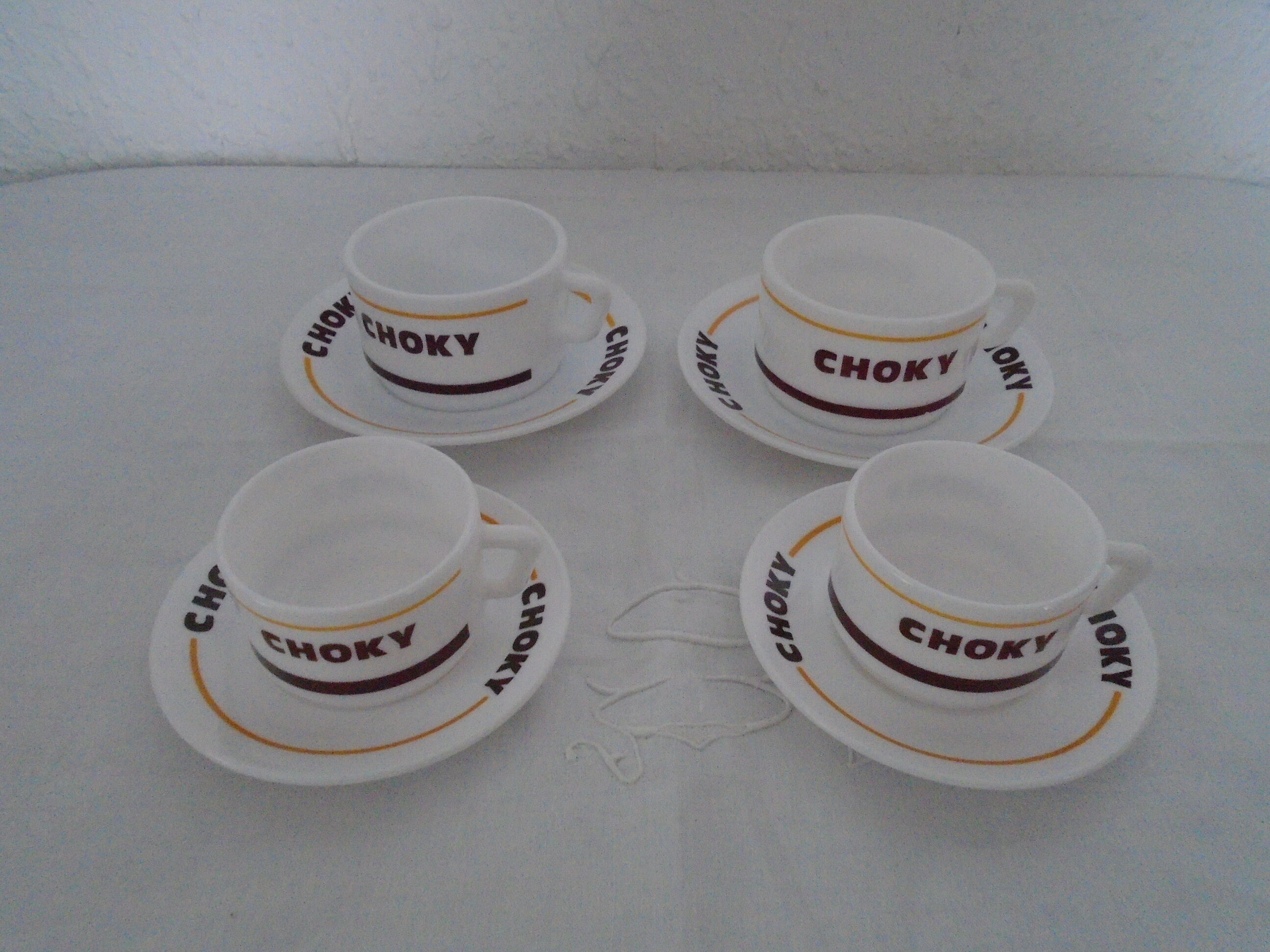4 cups chocolate cups Choky