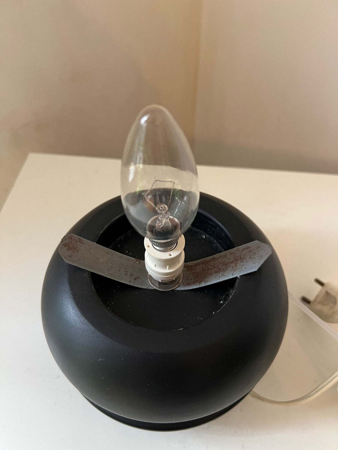 Vintage mushroom lamp, round globe, 1970s