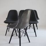 6 Charles EAMES fiberglass chairs by Vitra