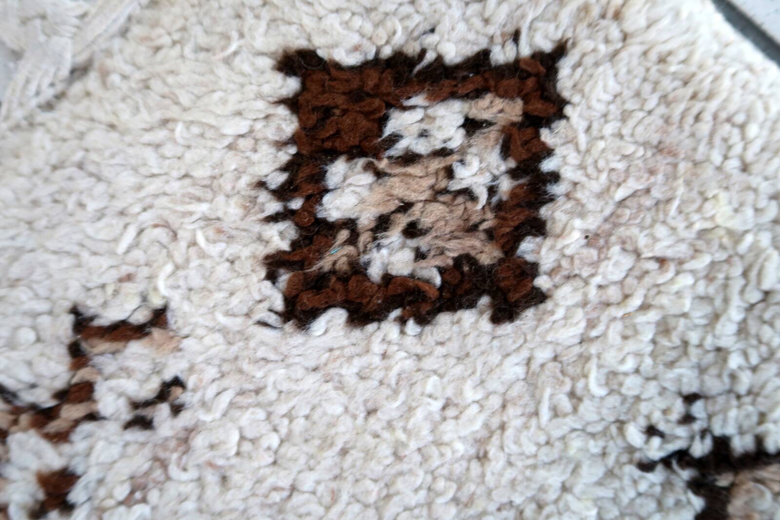 Tapis Vintage Berbère Marocain en Laine (69cm x 137cm), Années 1970