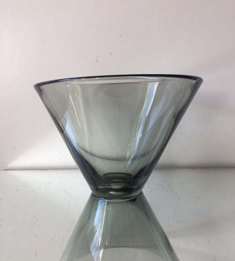 Asymmetrical Holmegaard bowl by Per Lutken