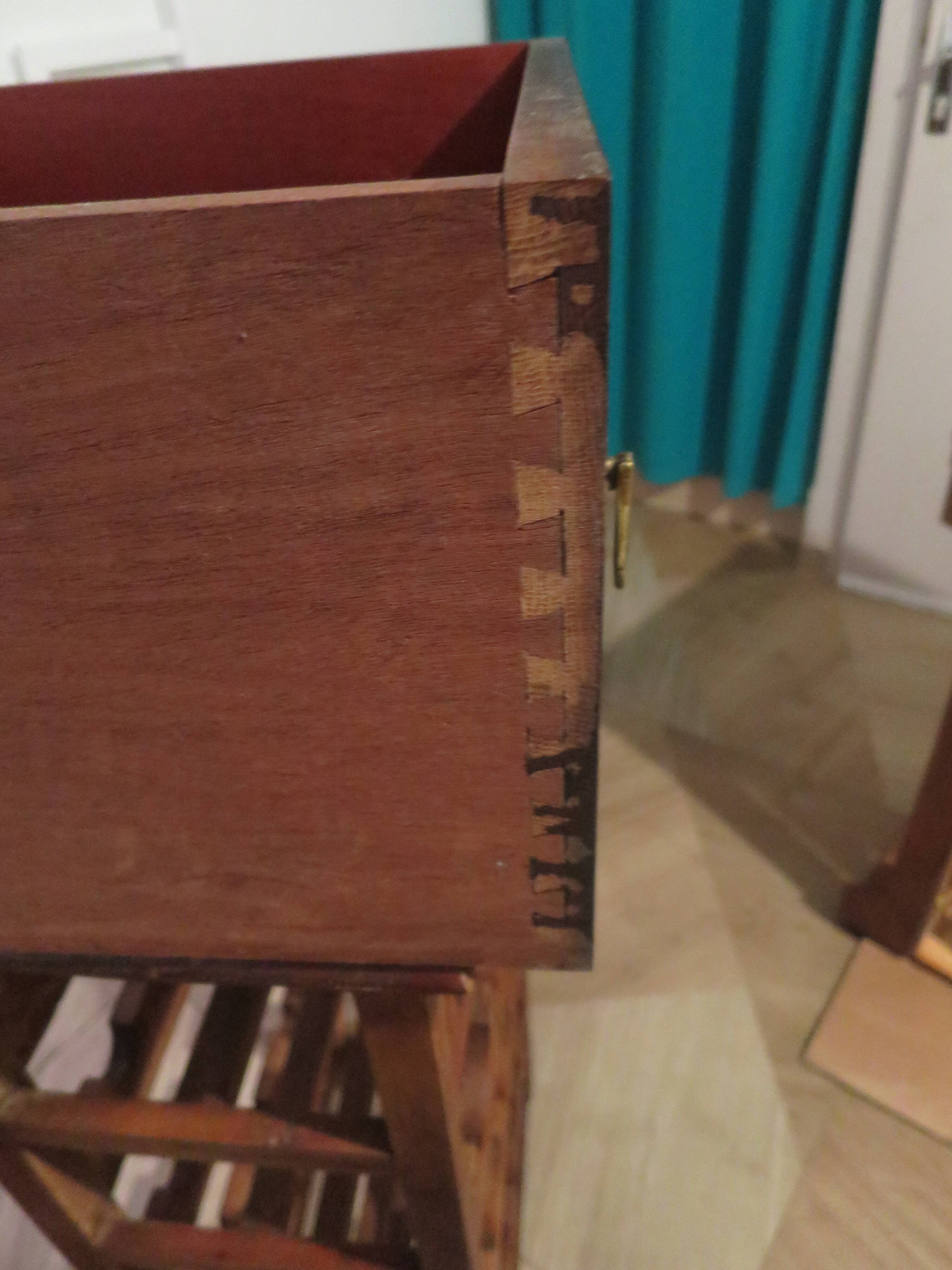 Vintage Sideboard - 2 side doors and 2 drawers - 1950s