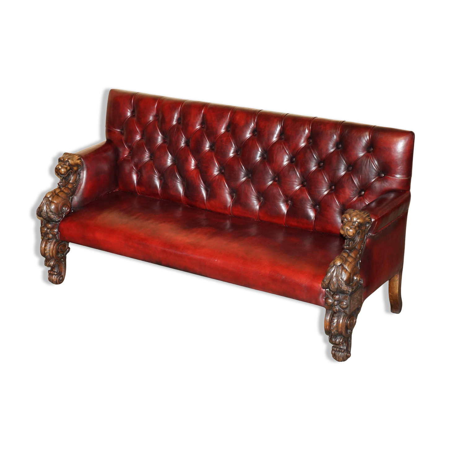 Canapé Chesterfield victorien en cuir avec têtes de lion sculptées