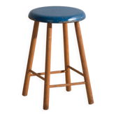 Tabouret ancien en bois à assise ronde – Europe centrale, vers 1950