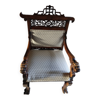 Fauteuil bois à têtes et pieds de lion