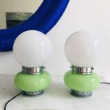 Paire de lampes de bureau en verre opalin