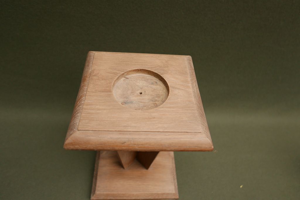 Sconce in solid oak