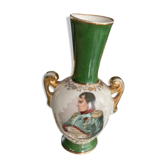 Vase Limoges décor Napoleon