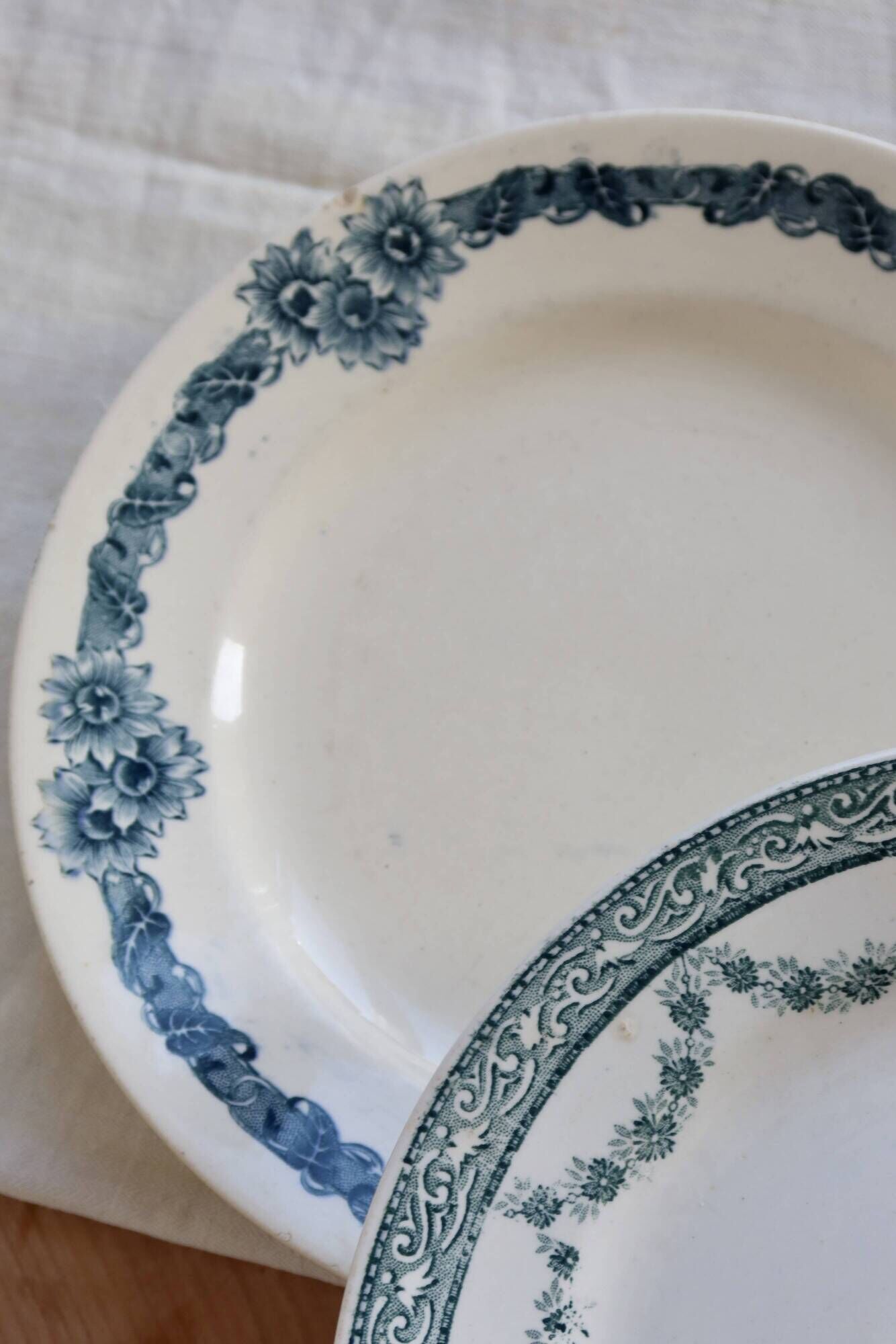 6 mismatched vintage ironstone plates – Green and blue patterns