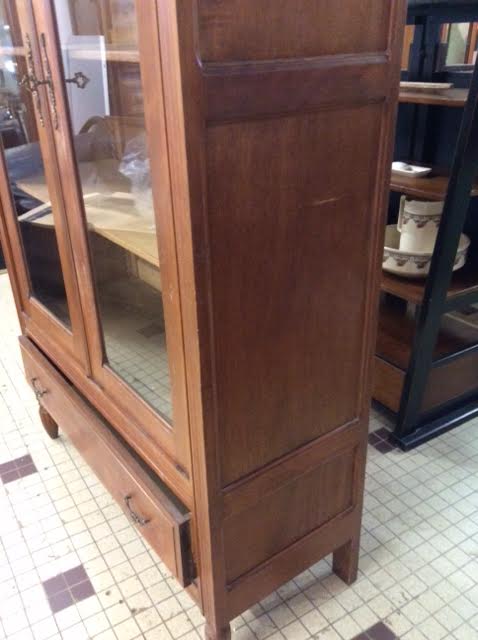 Bookcase 2 doors 1 drawer