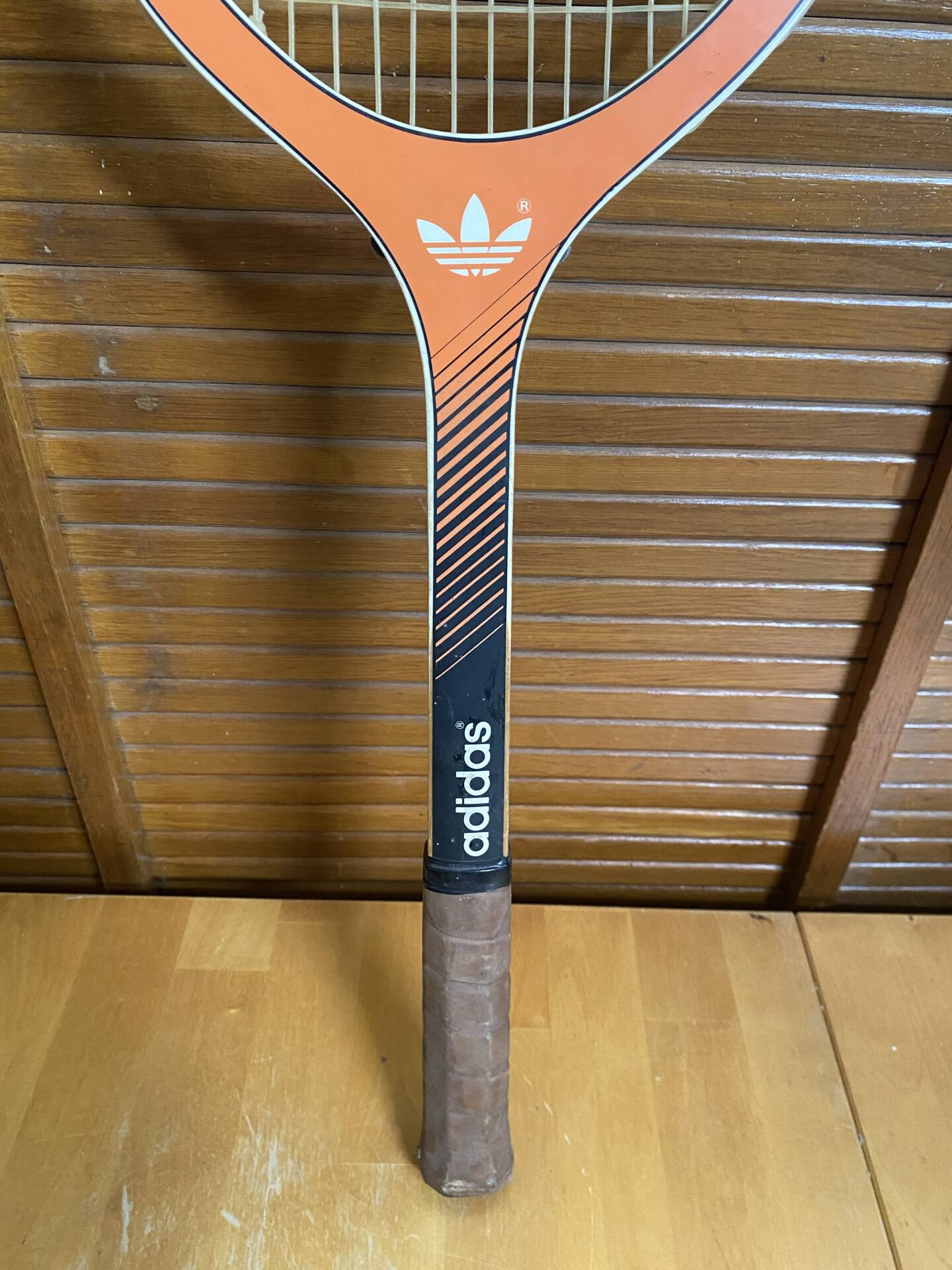 Vintage adidas lady wooden tennis racket + adidas vintage cover #e19