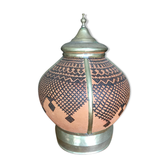 Moroccan pottery