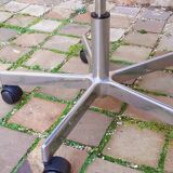 Rolling and adjustable office chair from the 70s