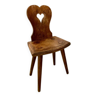 Chaise en bois enfant cœur