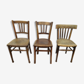 Set of 3 wooden bistro chairs Luterma and Cawit