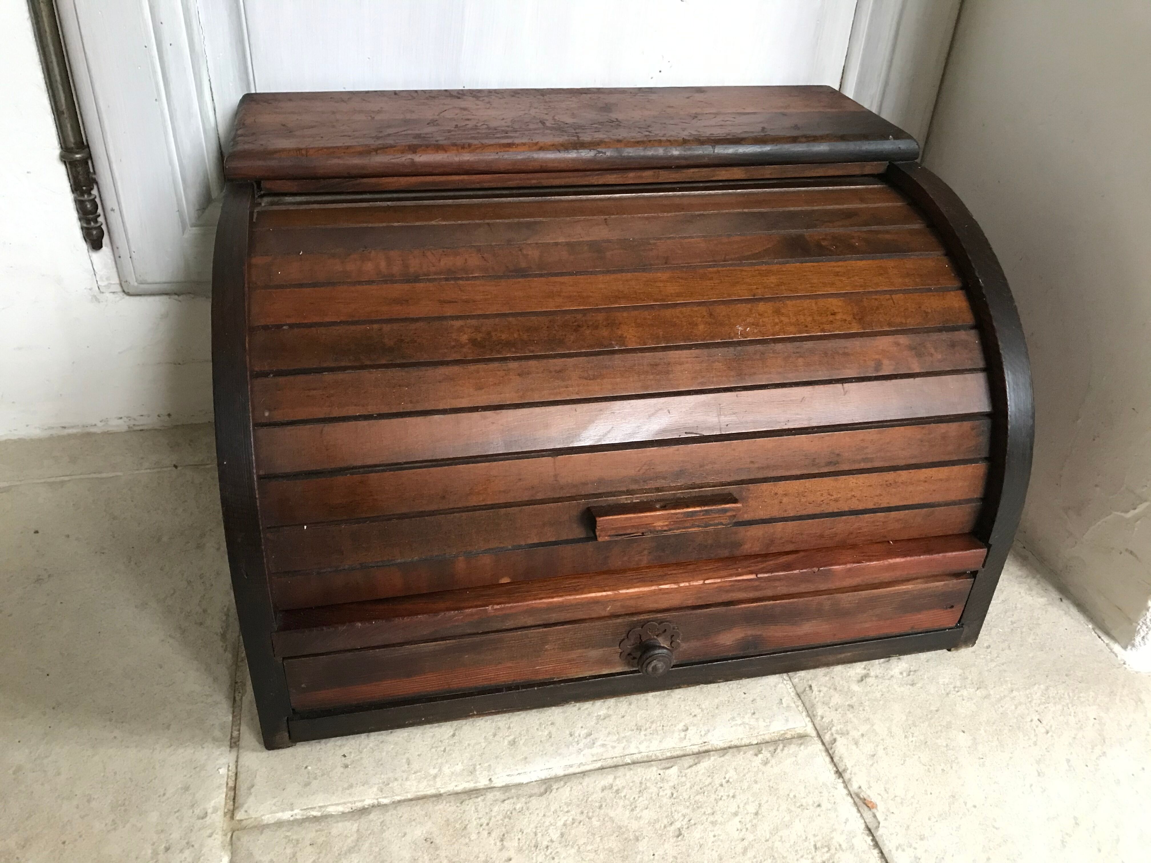 Vintage wooden curtain box