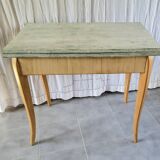 Extendable table