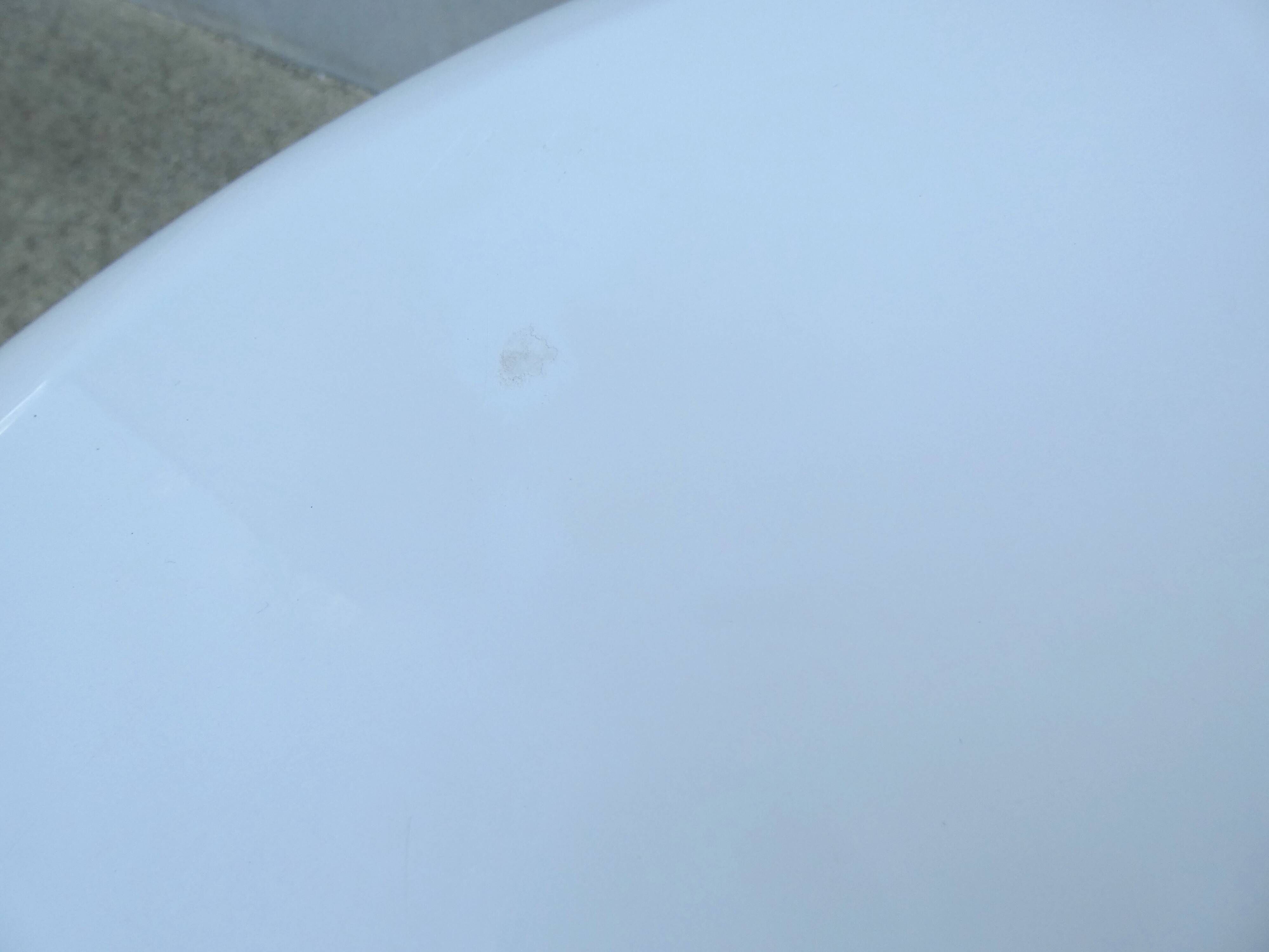 Table basse laquée blanche design Space Age forme libre vintage
