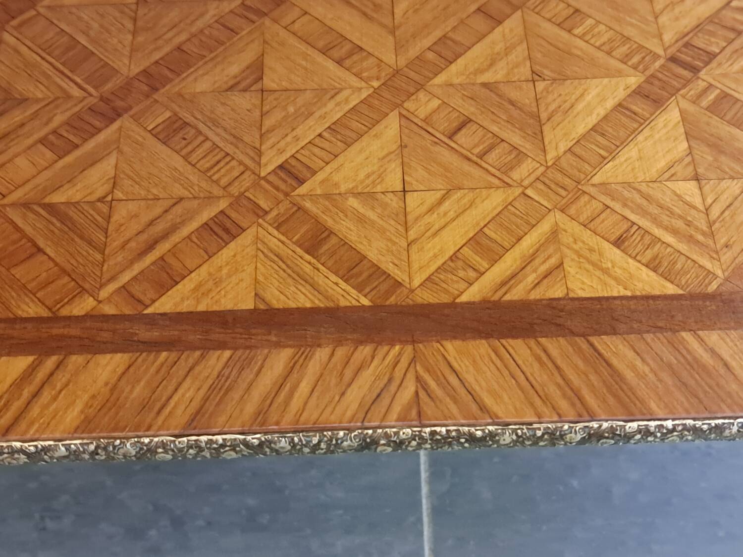 Louis XV style living room table in marquetry