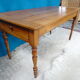 Table de ferme en bois fruitier