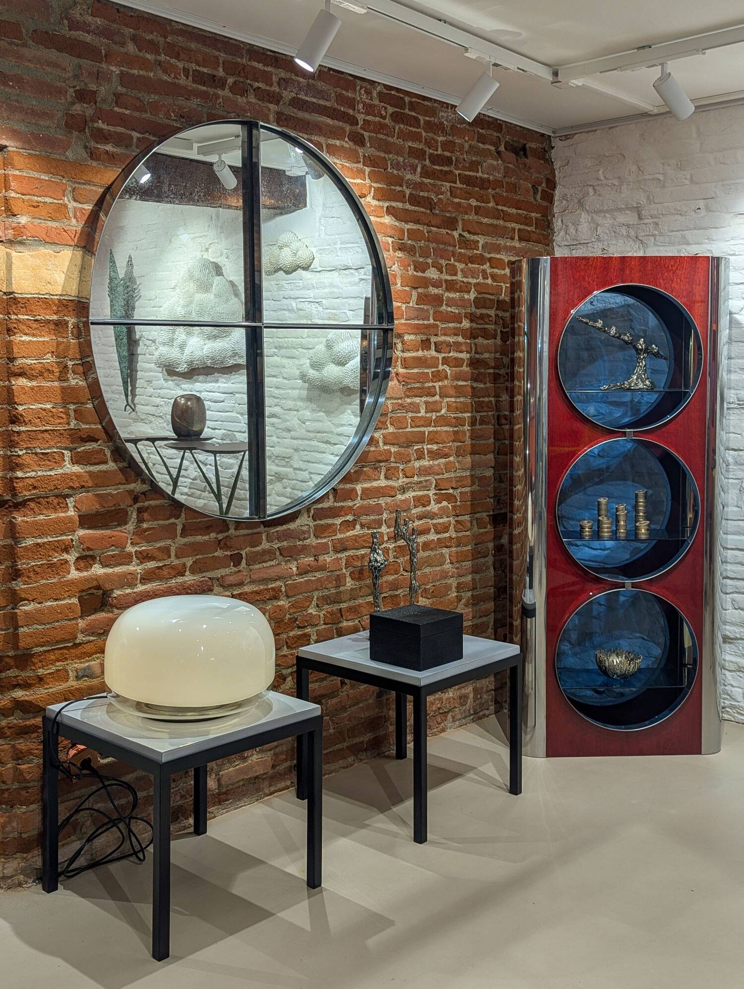 Grand miroir rond, acier chromé, par Vittorio Introini pour Saporiti, 1970