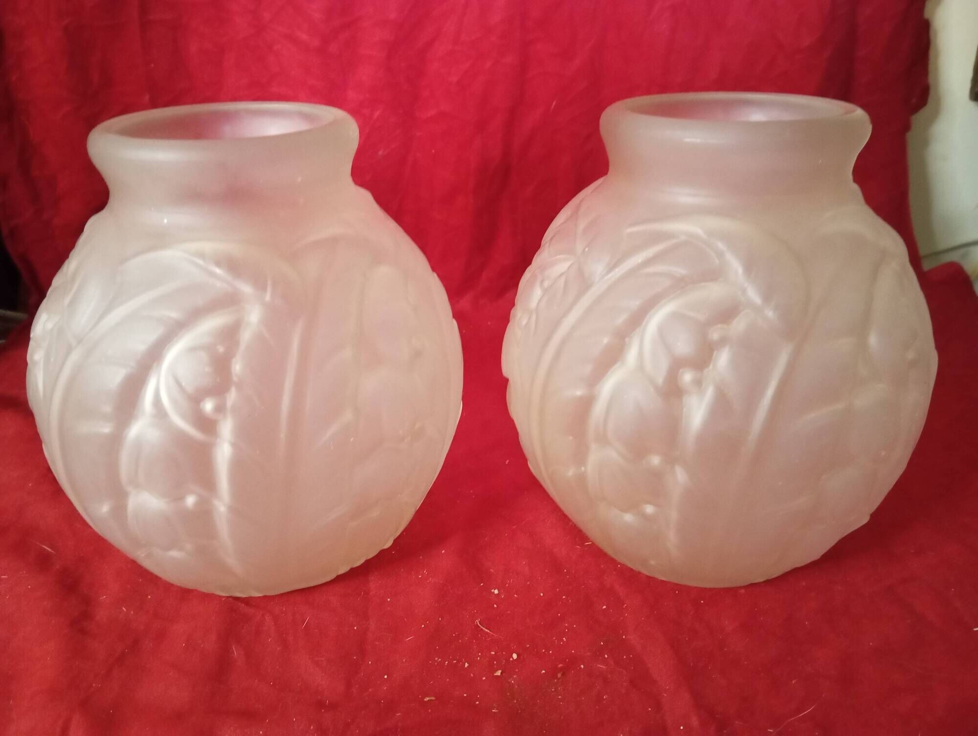 Pair of art deco pressed glass vases "joma montreuil"