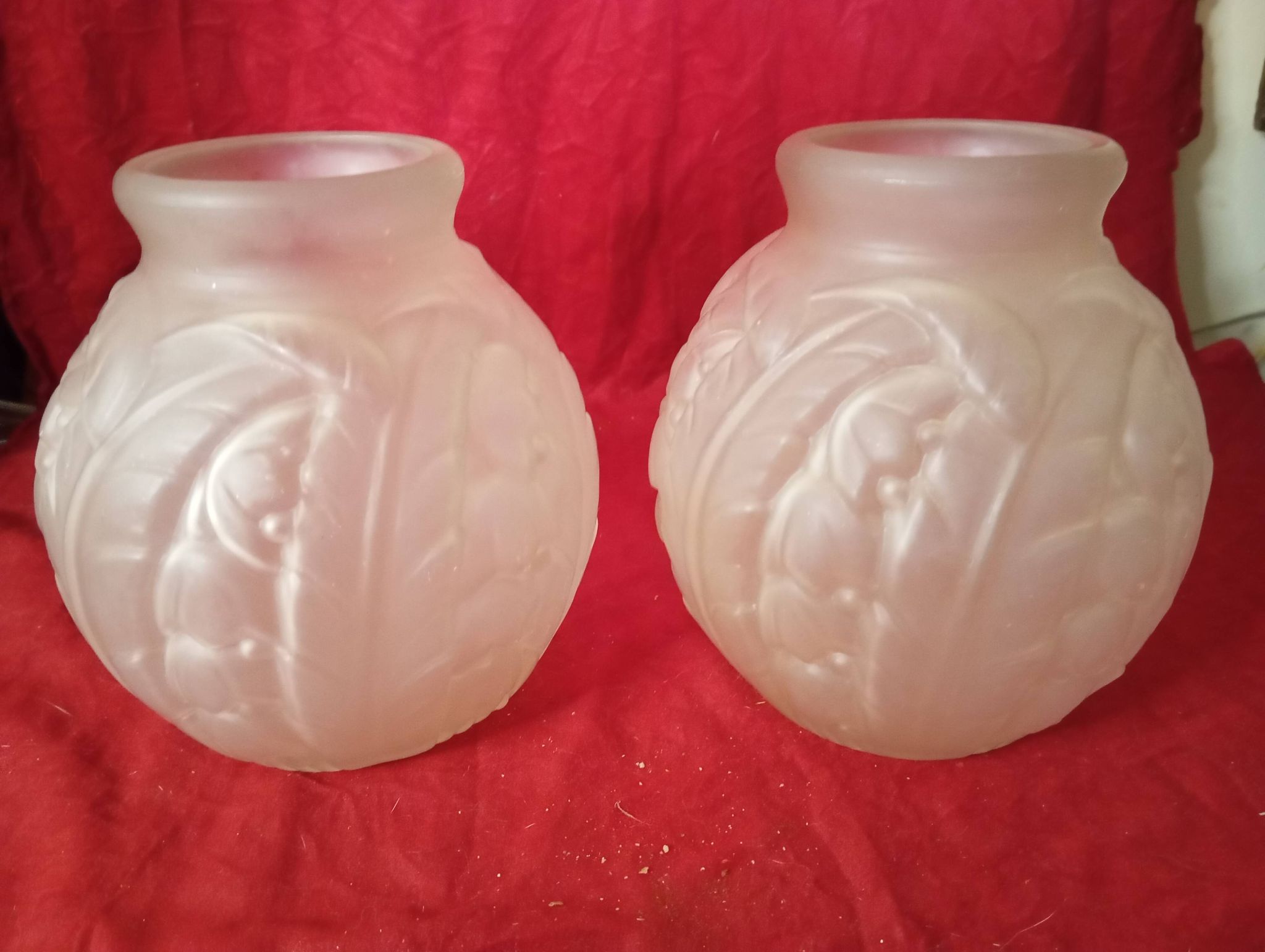 Pair of art deco pressed glass vases "joma montreuil"