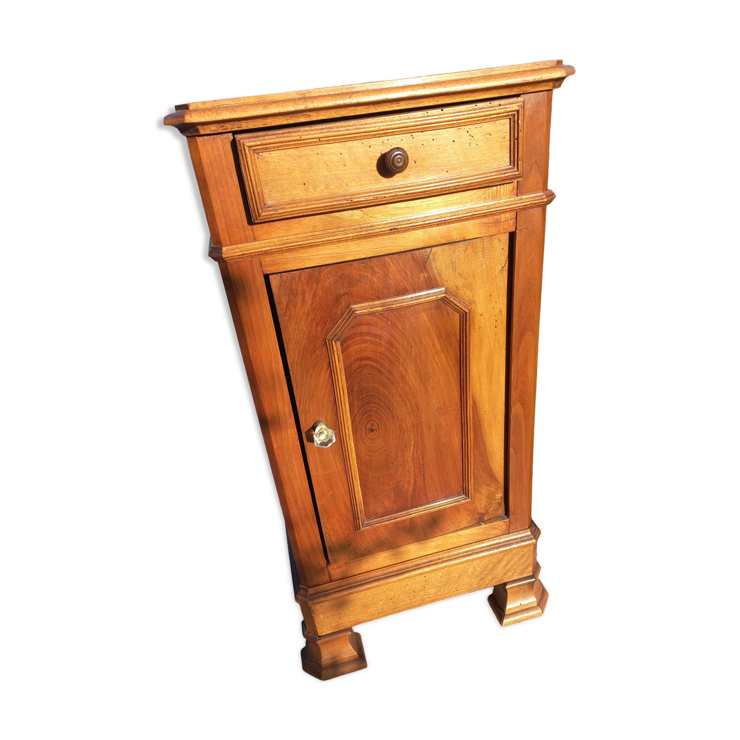Occasional furniture, walnut bedside table, late 19th century.