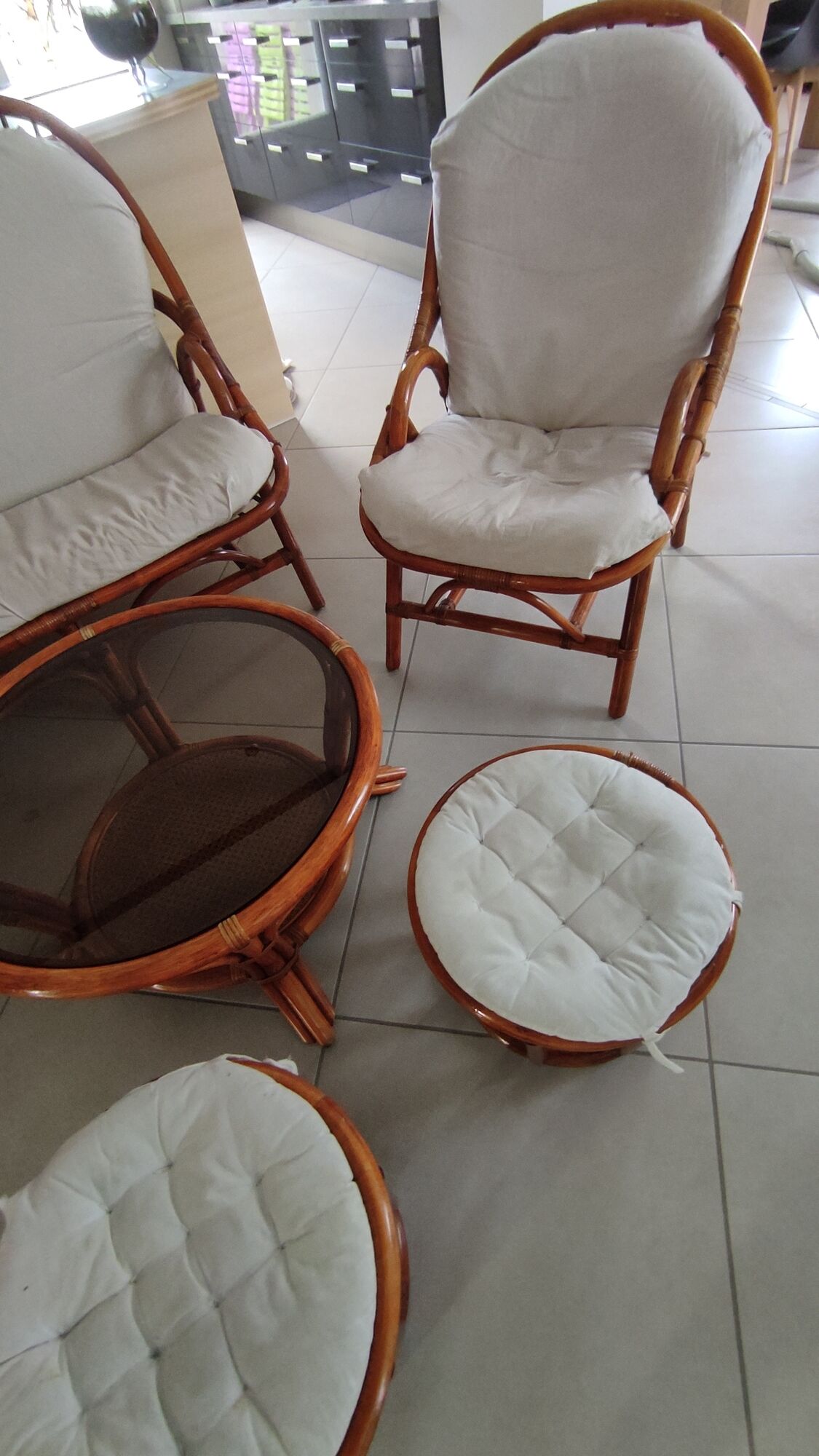 Sofa armchairs and coffee table in vintage rattan of six pieces