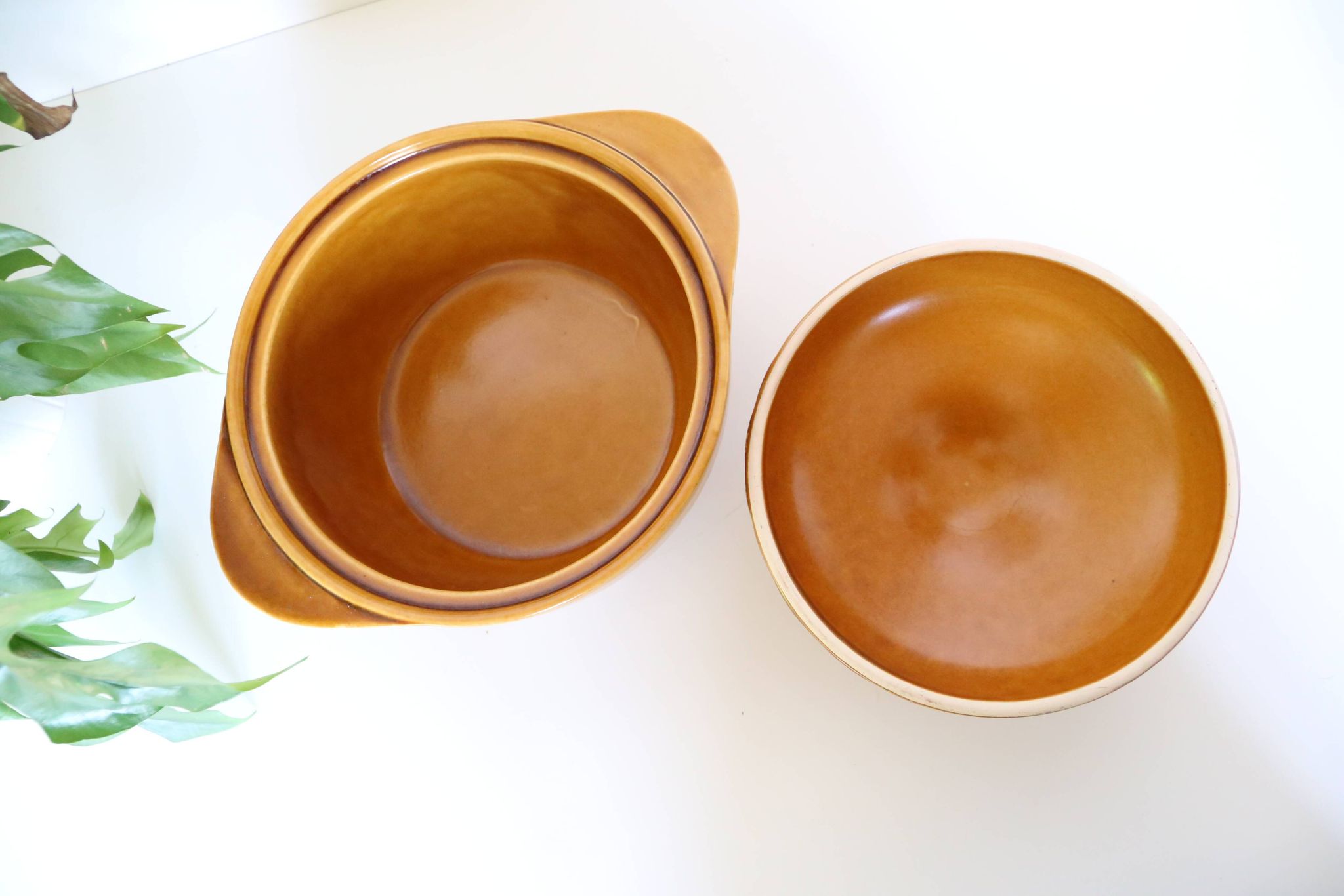 Salad bowl, or soup bowl, ceramic, Niderviller Motif Fauve