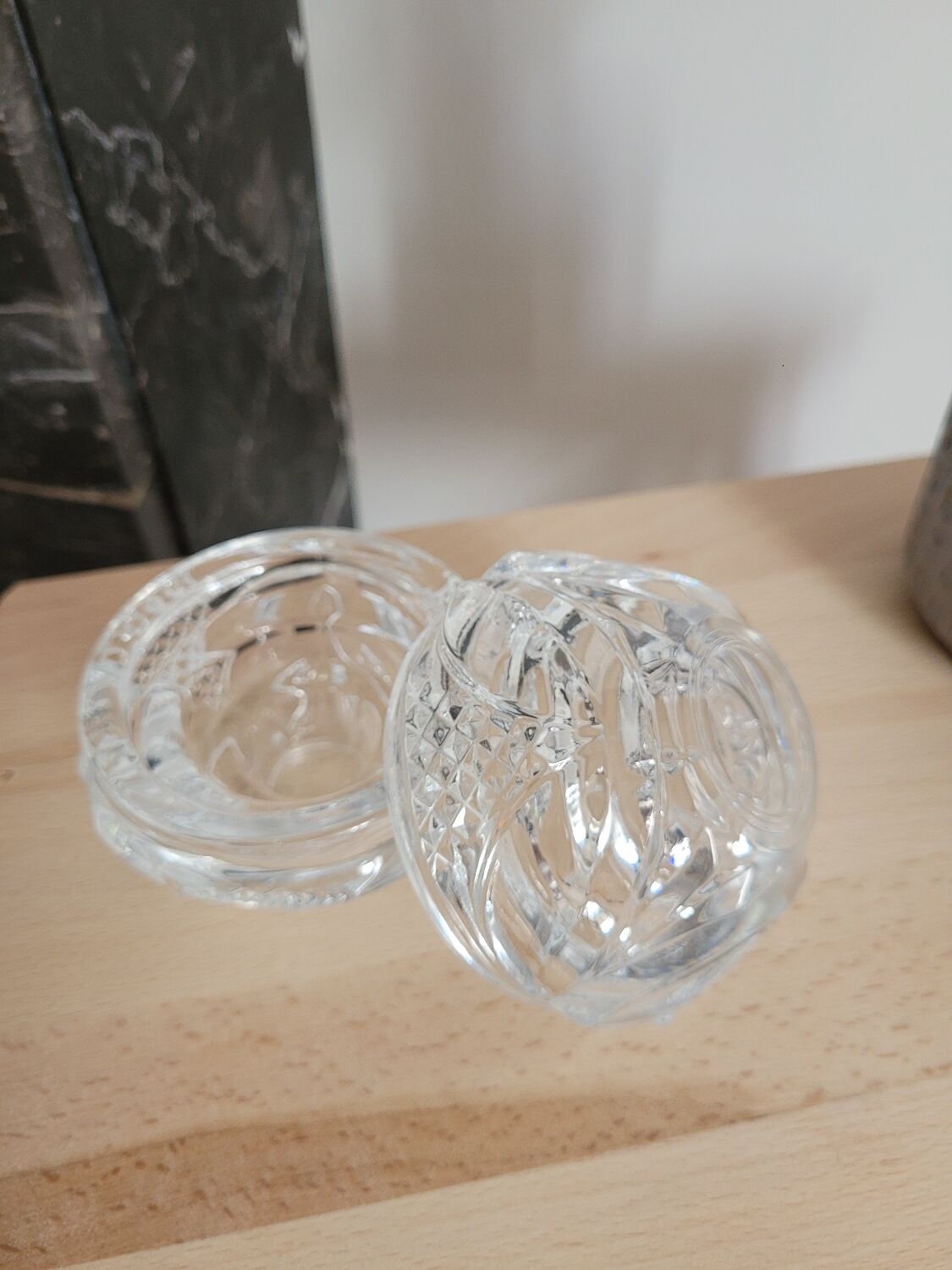 Set of two crystal candlesticks