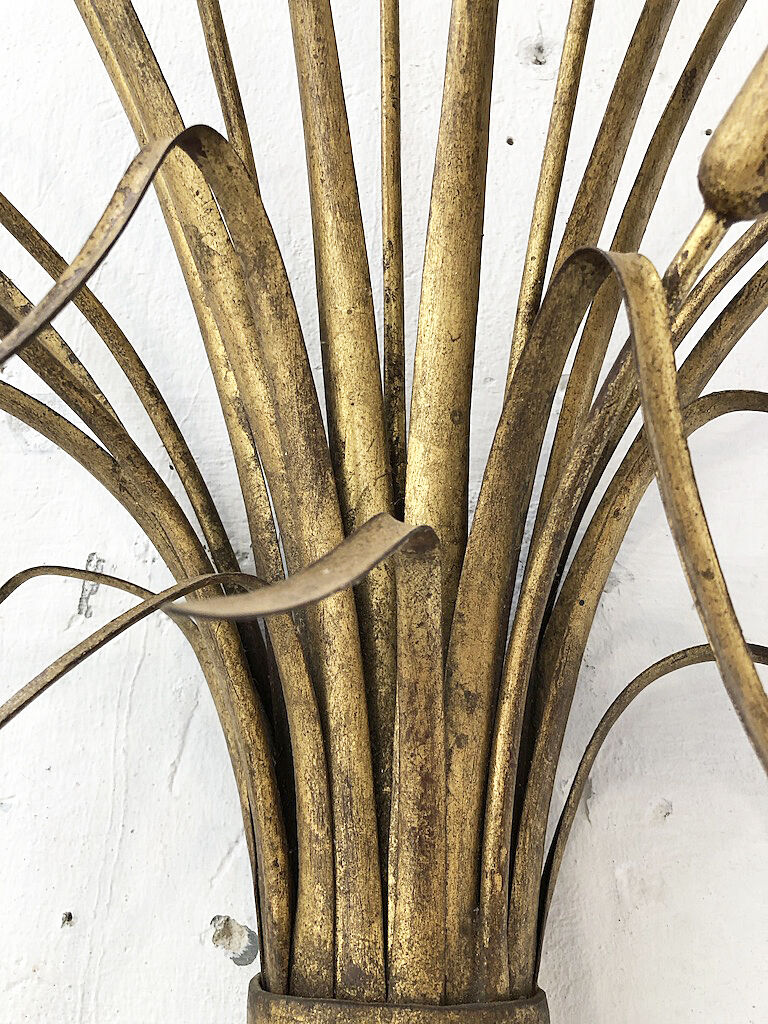Gold metal reeds flowering wall light
