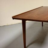 Table basse en teck Finn JUHL années 1960