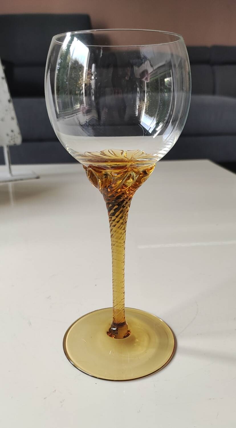 Set of 6 round stemmed glasses. Bohemian crystal. Floral twisted stem.