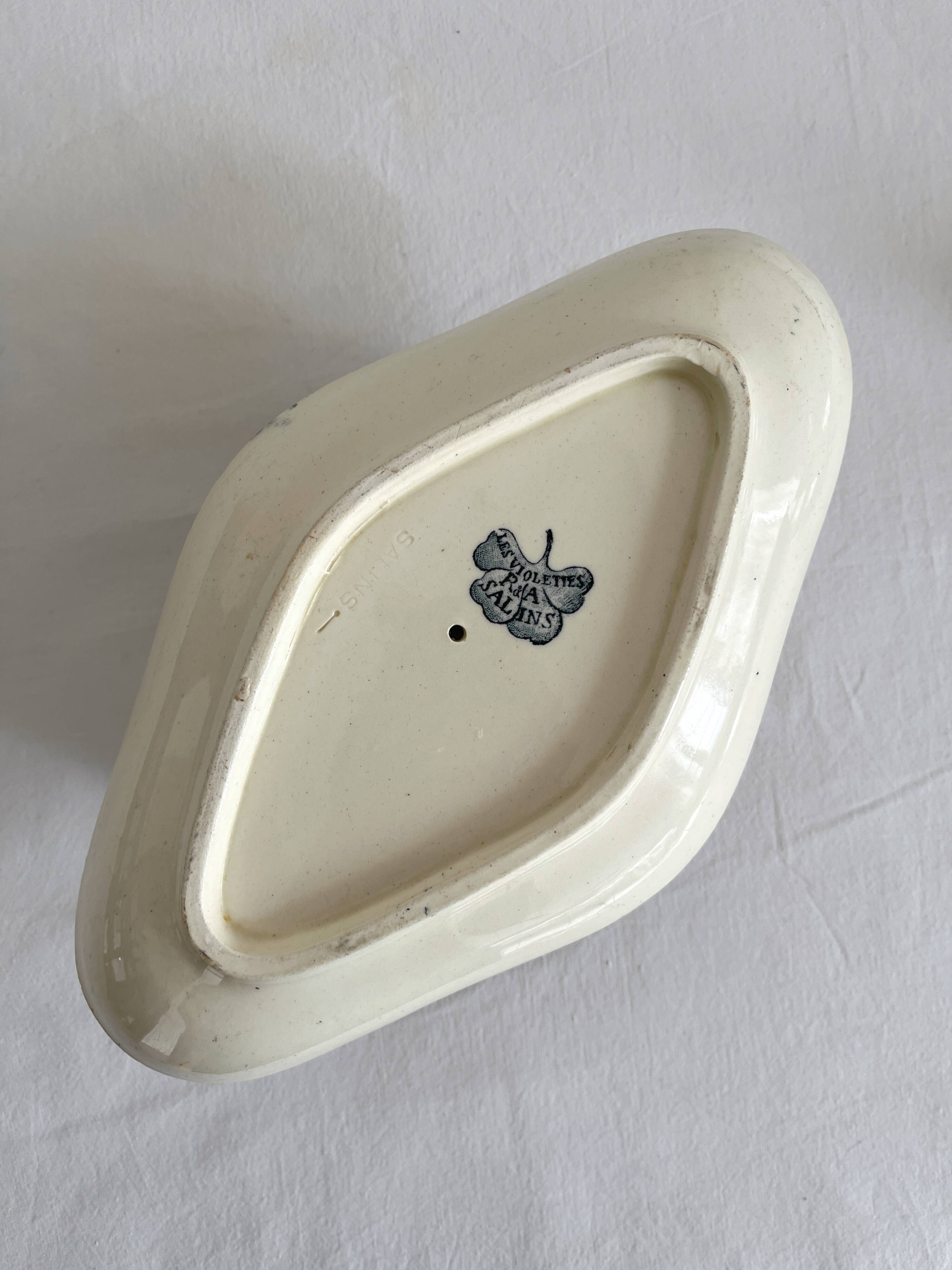 Old iron clay sauce boat "Les Violettes" Salins