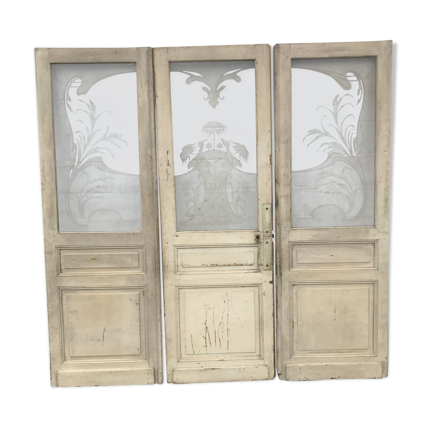 Three-door series engraved with acid