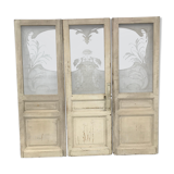 Three-door series engraved with acid