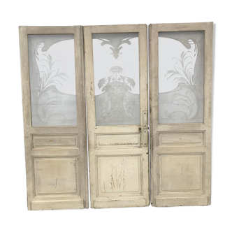 Three-door series engraved with acid